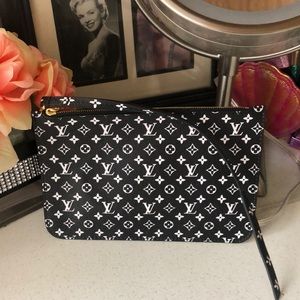 Black and white monogram pochette